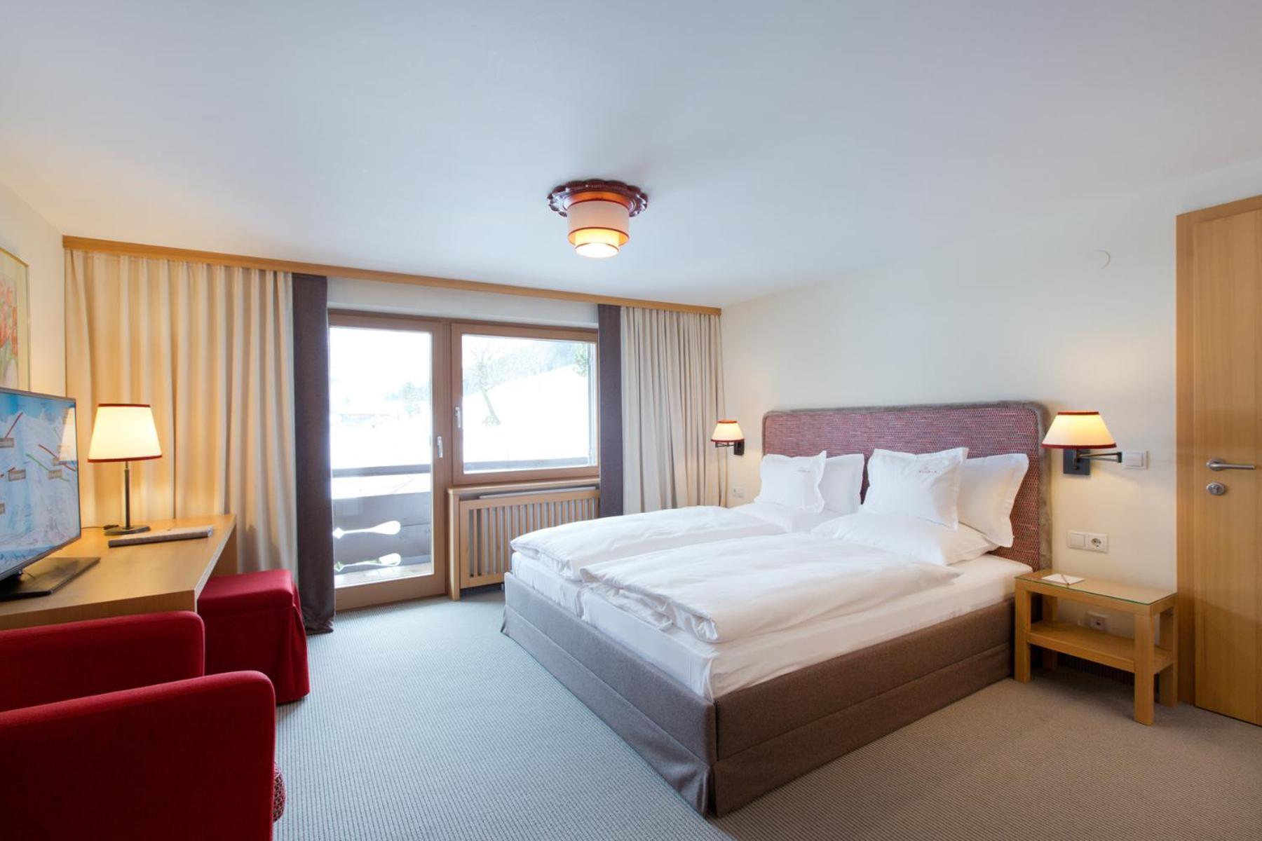 לך אם ארלברג Hotel Angela מראה חיצוני תמונה