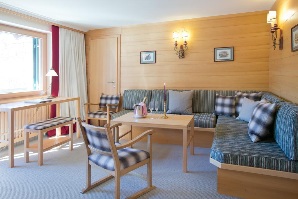 לך אם ארלברג Hotel Angela מראה חיצוני תמונה
