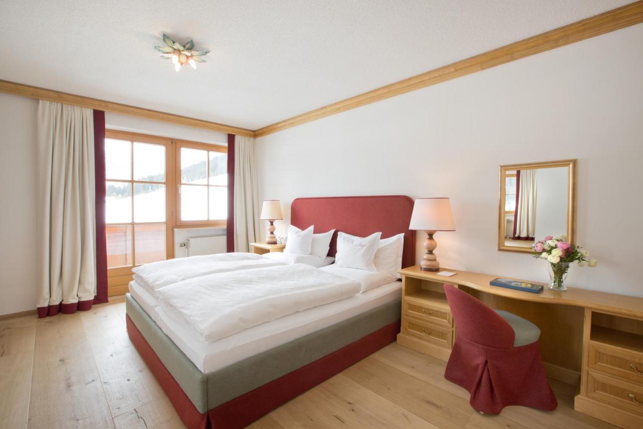 לך אם ארלברג Hotel Angela מראה חיצוני תמונה